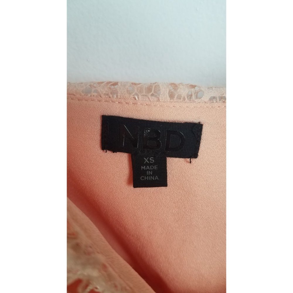 NBD REVOLVE Women's Sz. XS Give It Up Light Pink Lace Mini Dress - Picture 3 of 9